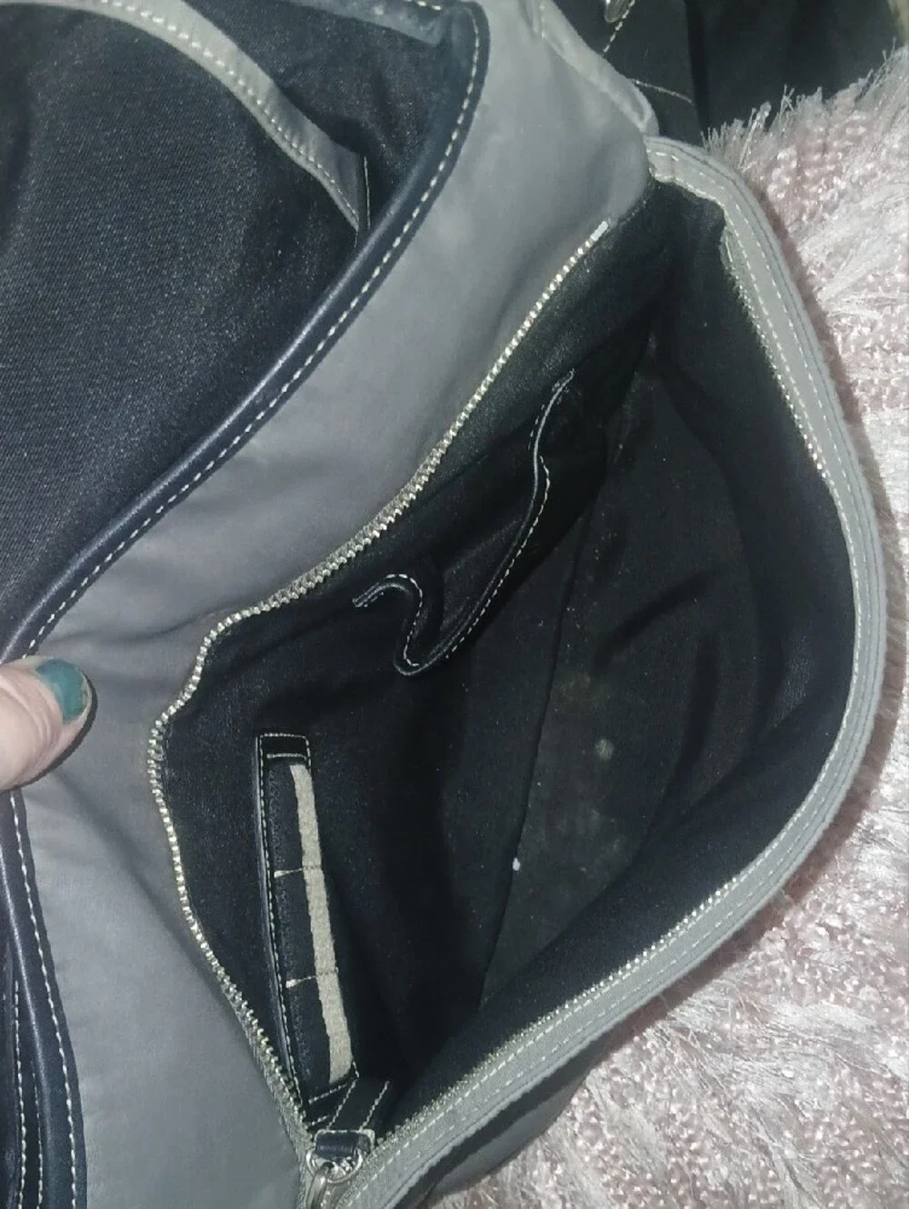 Y2K Coach Men’s Messenger Bag in Gray with Black Strap